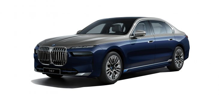 BMW i7